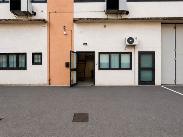 Vendita Laboratorio/Ufficio